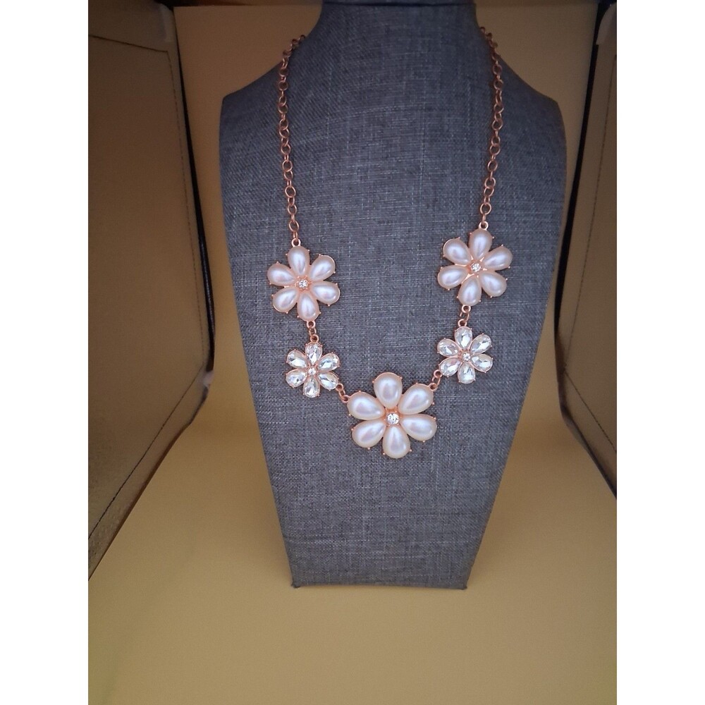 Gold Tone Cable Chain Statement Necklace Flower White Imitation Pearl Crystal